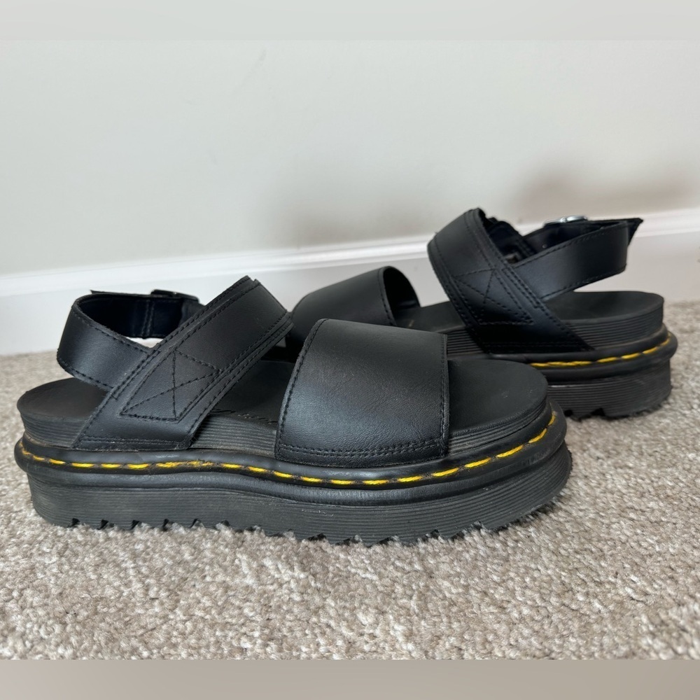 Dr Martens Voss Black Leather Sandals Yellow Stitch Sandals Women’s Size 8